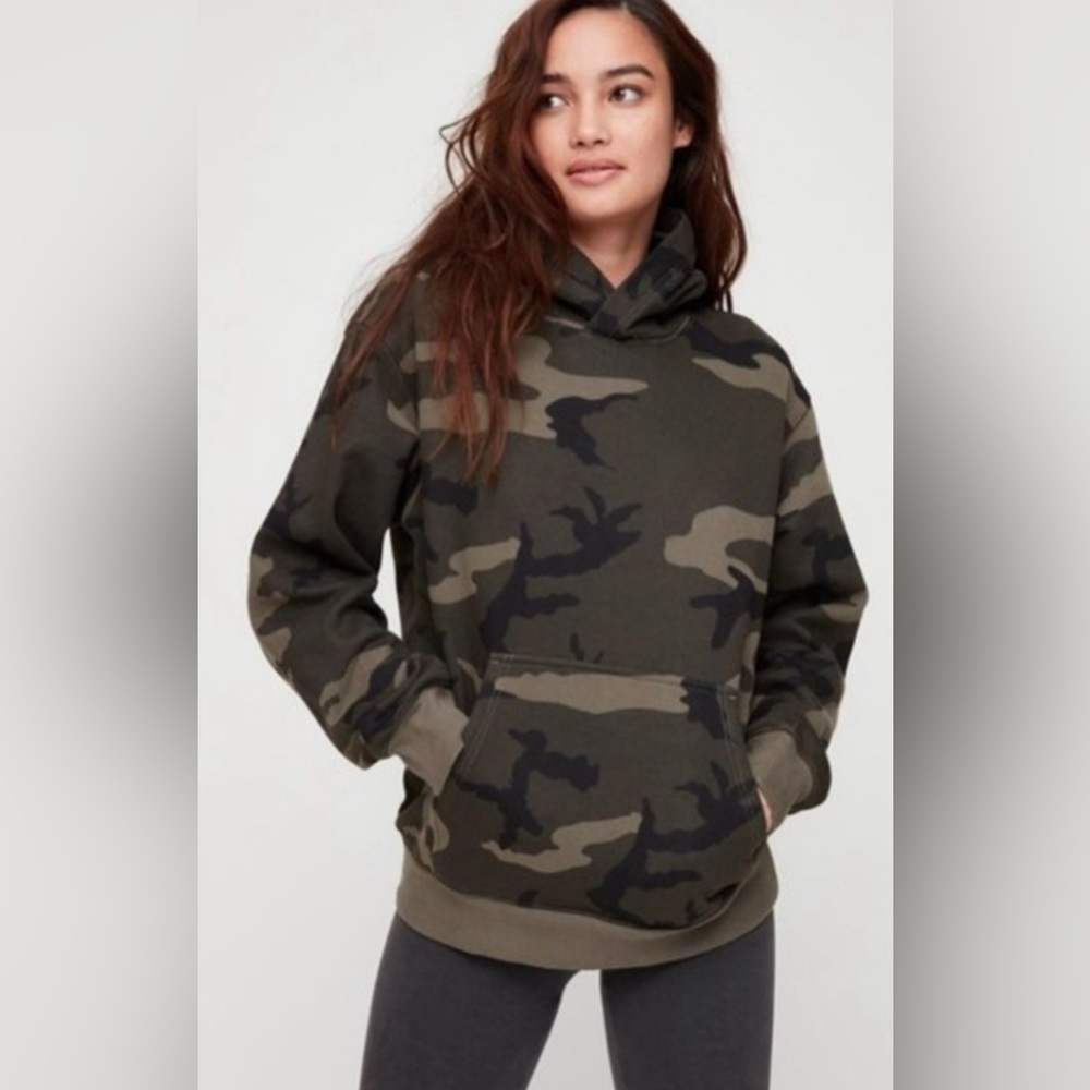TNA Perfect Hoody in Camo